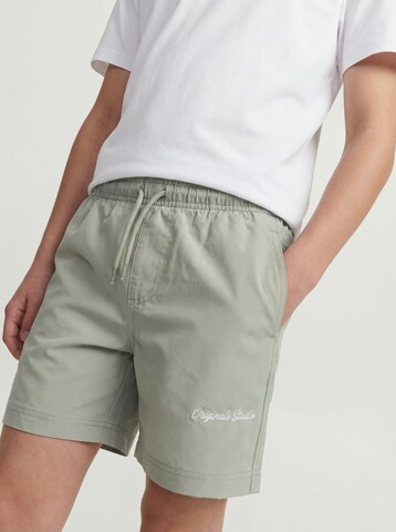 Jack & Jones Junior Regular Badeshorts in Grün