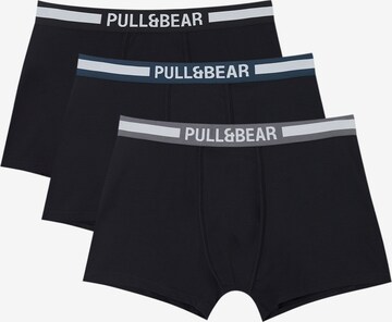 Pull&Bear Boxer shorts in Black: front