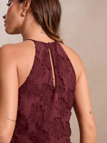Next - Vestido en rojo