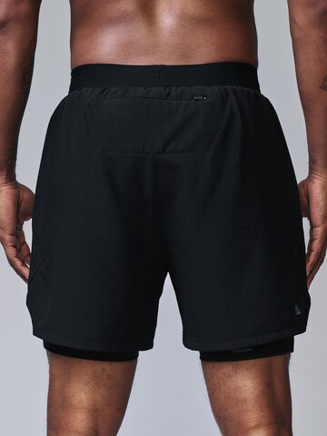 regular Pantaloni di Next in nero
