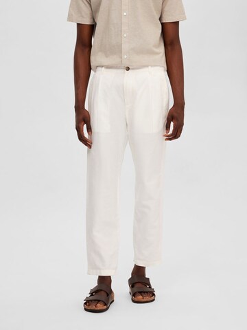 SELECTED HOMME Regular Pleat-Front Pants in White