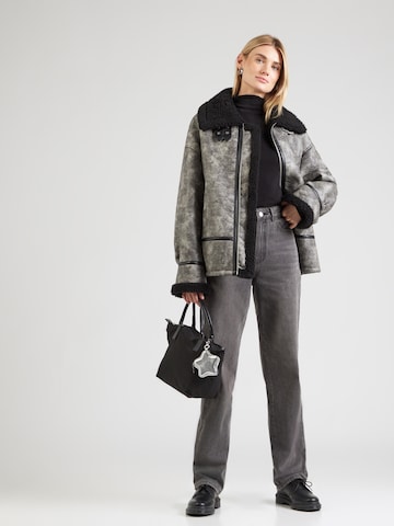VILA - regular Vaquero 'VIKELLY' en gris