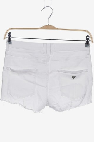 GUESS Shorts M in Weiß