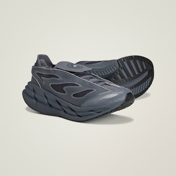 Chaussure de course 'Adistar' ADIDAS BY STELLA MCCARTNEY en noir