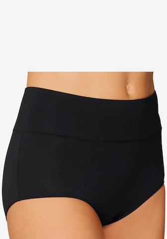 LASCANA Boyshorts in Black: front