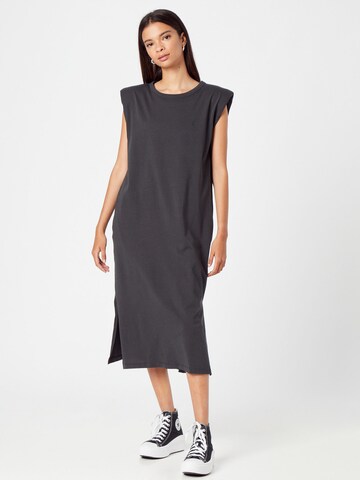 Robe 'Fran' Gina Tricot en noir : devant