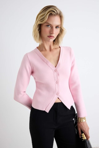 Cardigan Trendyol en rose : devant