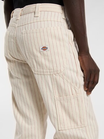 DICKIES Regularen Kargo hlače 'SERVICE CARPENTER' | bež barva