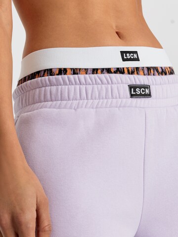 regular Pantaloni di LSCN by LASCANA in lilla