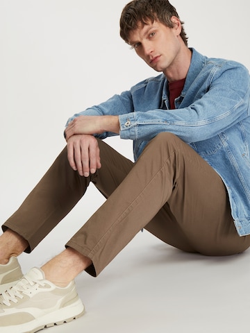 CROSS JEANS Regular Hose 'F 194' in Braun