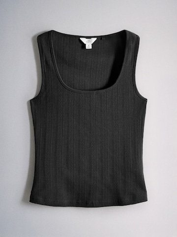 The Set Top in Beige