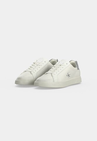 Baskets basses Calvin Klein en blanc : devant