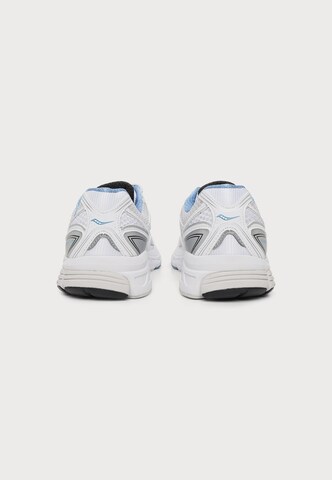 Sneaker bassa 'PROGRID GUIDE 7' di saucony in bianco