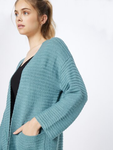 Cardigan 'Theodora' ABOUT YOU en vert