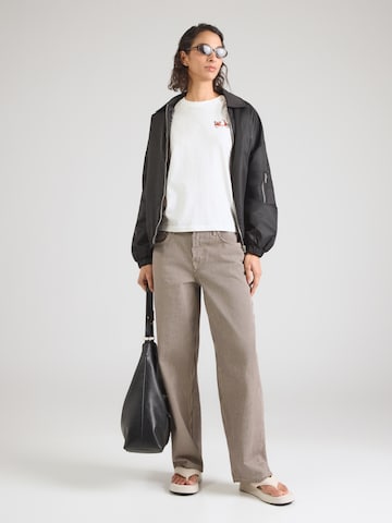 JDY T-shirt 'JDYMAY PISA' i vit