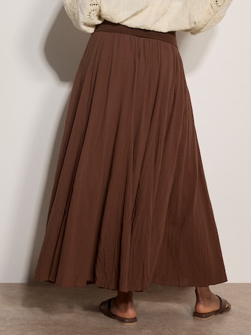 Apricot Skirt ' ' in Brown
