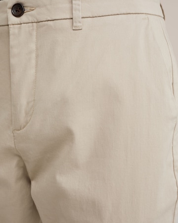 WE Fashion Slim fit Chino trousers in Beige