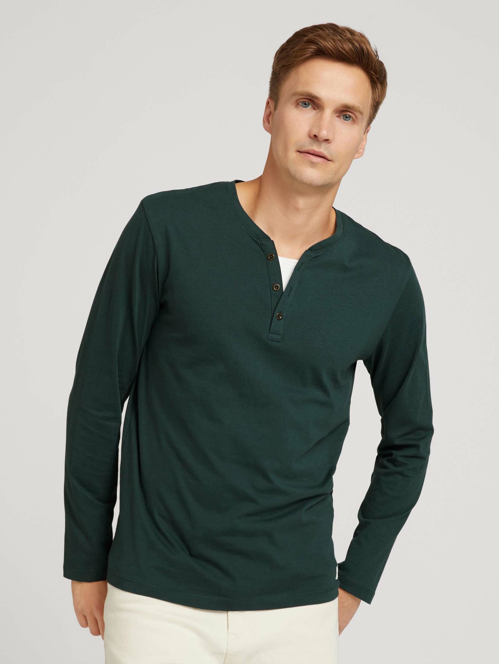 Abbigliamento 2zvnl TOM TAILOR Maglietta in Verde Scuro 