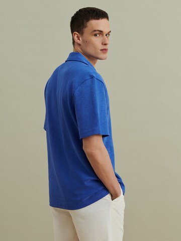 DAN FOX APPAREL - Comfort Fit Camisa 'Johann Terry' em azul