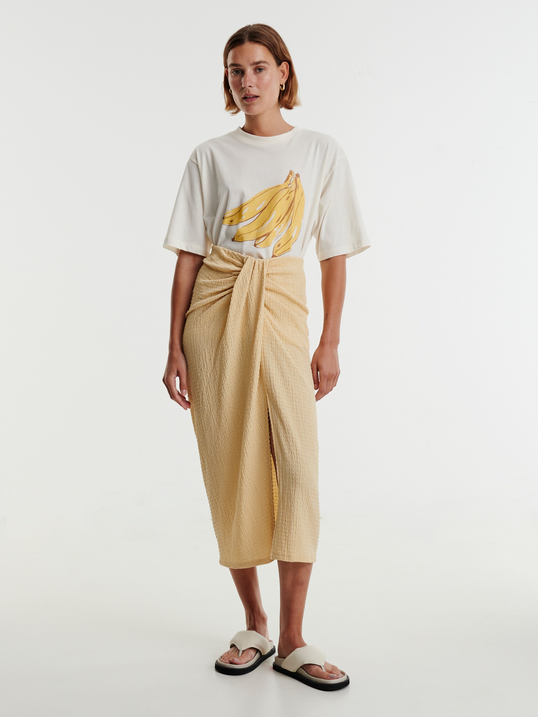 EDITED Produits T-shirt 'Dela' beige