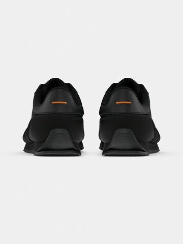 BOSS Trampki niskie 'Levon' w kolorze czarny