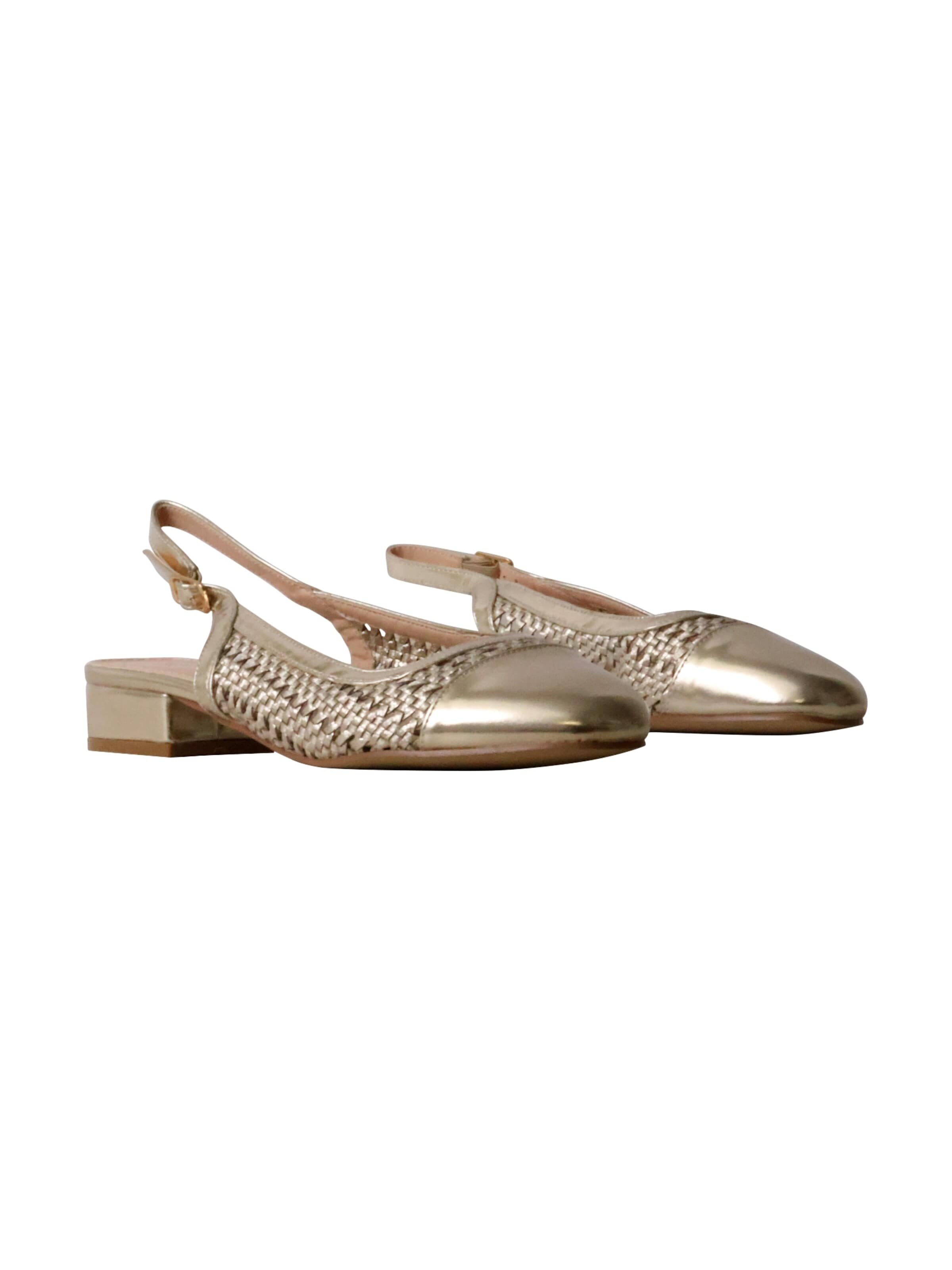 Décolleté sling 'Pumps mit Riemchen' di POTI PATI in oro