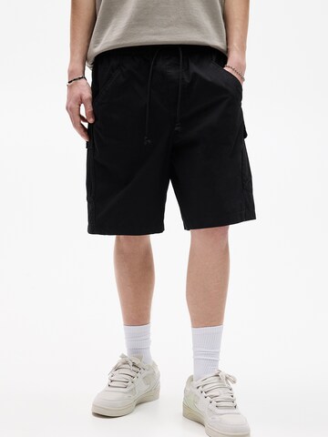 Loosefit Pantaloni cargo 'STWD' di Pull&Bear in nero: frontale