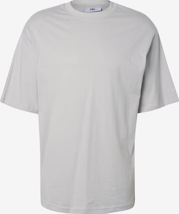 DEF - Camisa em cinzento: frente