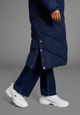 KangaROOS Winter Coat in Blue