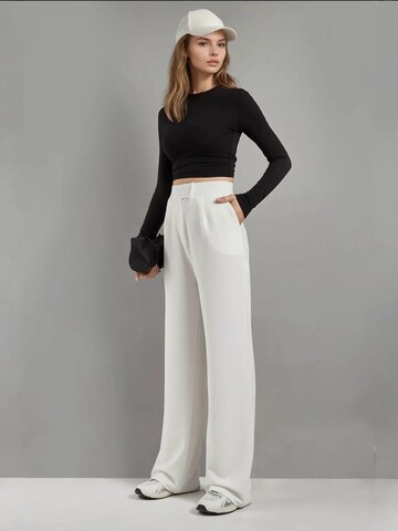 Wide leg Pantaloni con pieghe di Hiccup in bianco