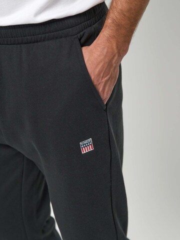 VINSON Regular Housut 'VMJalen' värissä musta