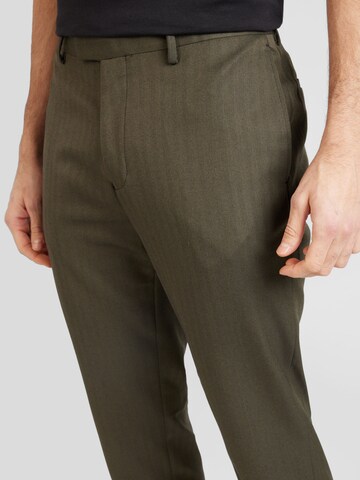 TOPMAN Slim fit Chino Pants in Green