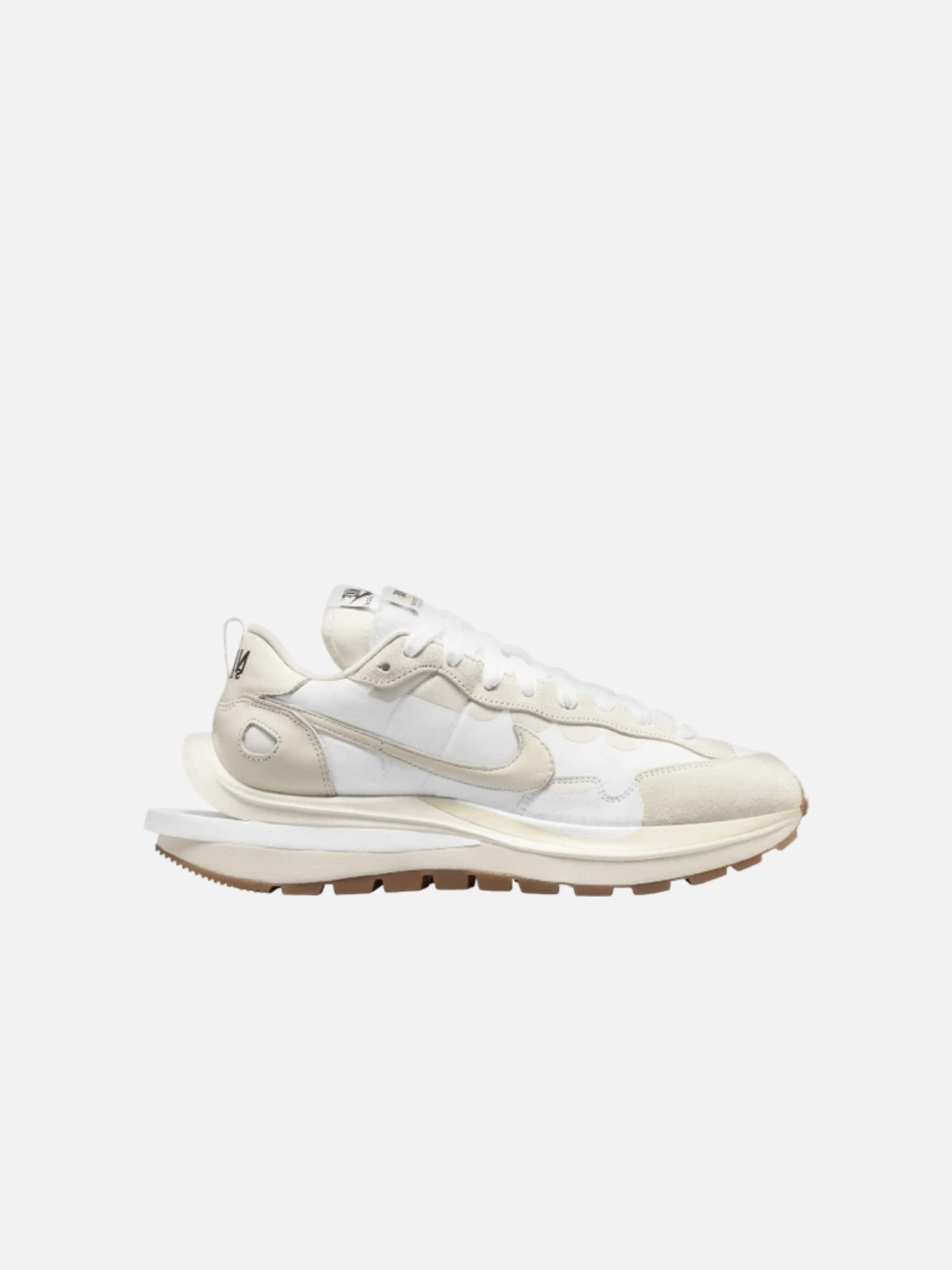 Baskets basses 'Vaporwaffle Sacai Sail Gum' NIKE en blanc : devant