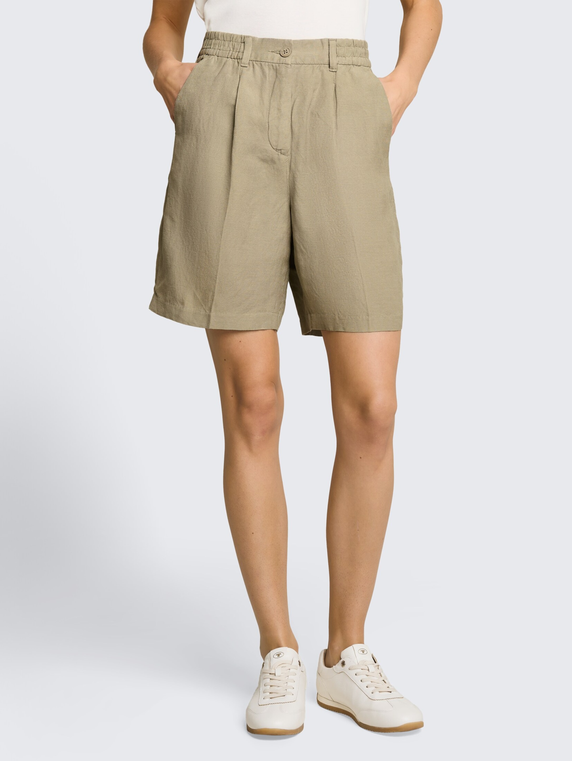 TOM TAILOR Loose fit Trousers in Green: front