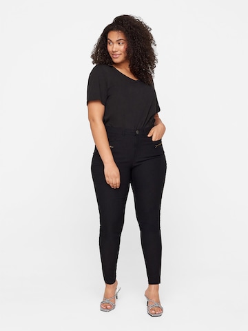 Zizzi Skinny Hose 'Jeva' in Schwarz: predná strana