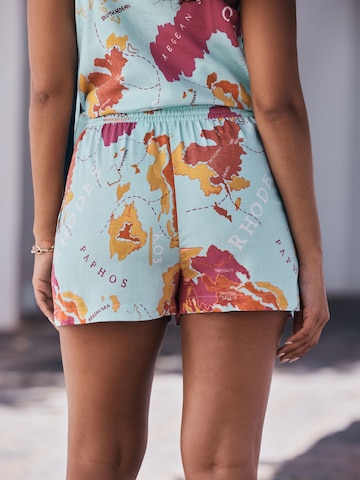 Next Regular Shorts in Blau