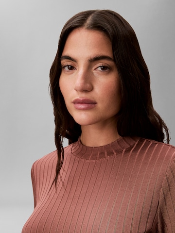 Calvin Klein Top in Lila