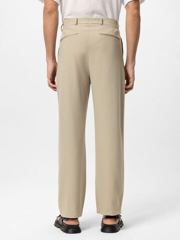 Regular Pantalon à plis 'Doha' Antioch en beige
