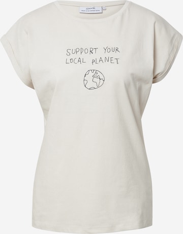 DEDICATED. Shirt 'Visby Local Planet' in White: front