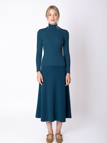 IVKO Woman Pullover in Grün: Vorderseite
