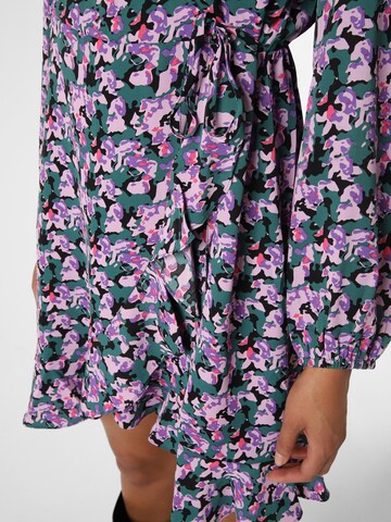 Robe ' ' Aygill's en violet