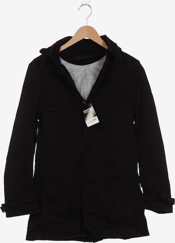 DRYKORN Mantel S in Schwarz: Vorderseite