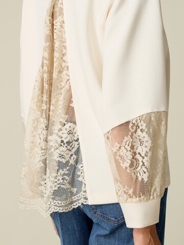 oltre Sweatshirt in Wit