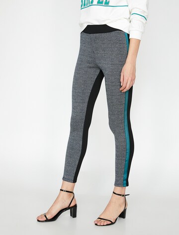 Koton Skinny Leggings in Green: front