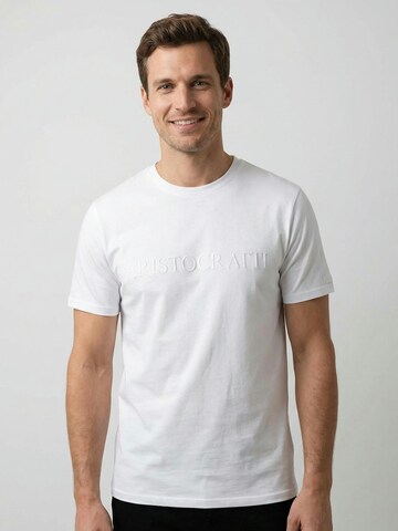 Maglietta 'SIGNATURE White – Premium T-Shirt Made from Signature Cotton' di ARISTOCRATTI in bianco: frontale
