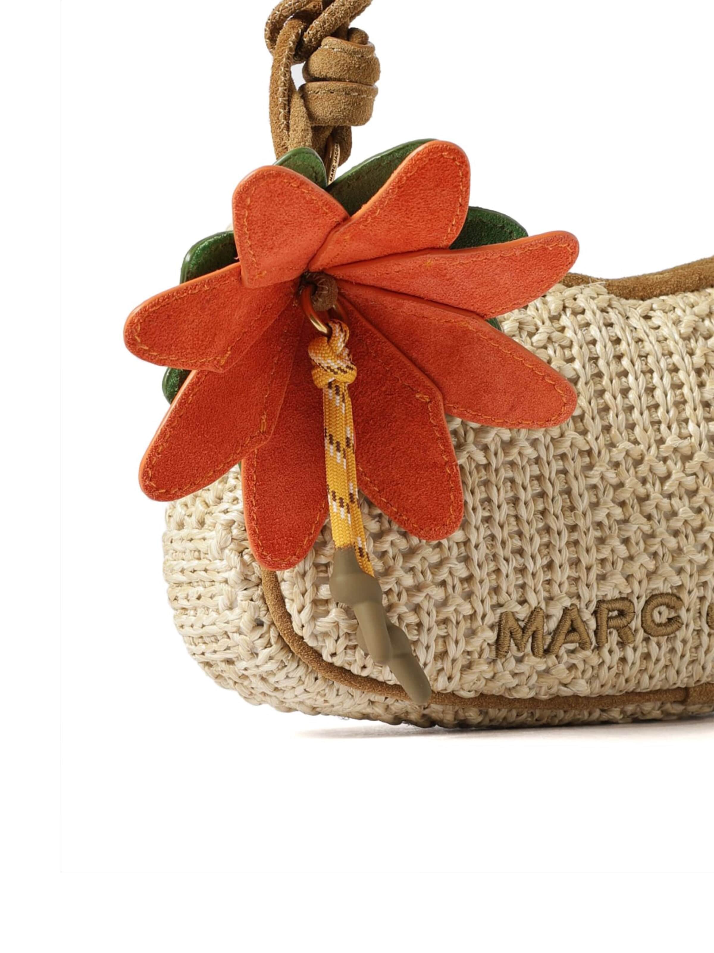 Marc Jacobs Handtas 'Summer Woven Charm 27x12x5 cm' in Beige