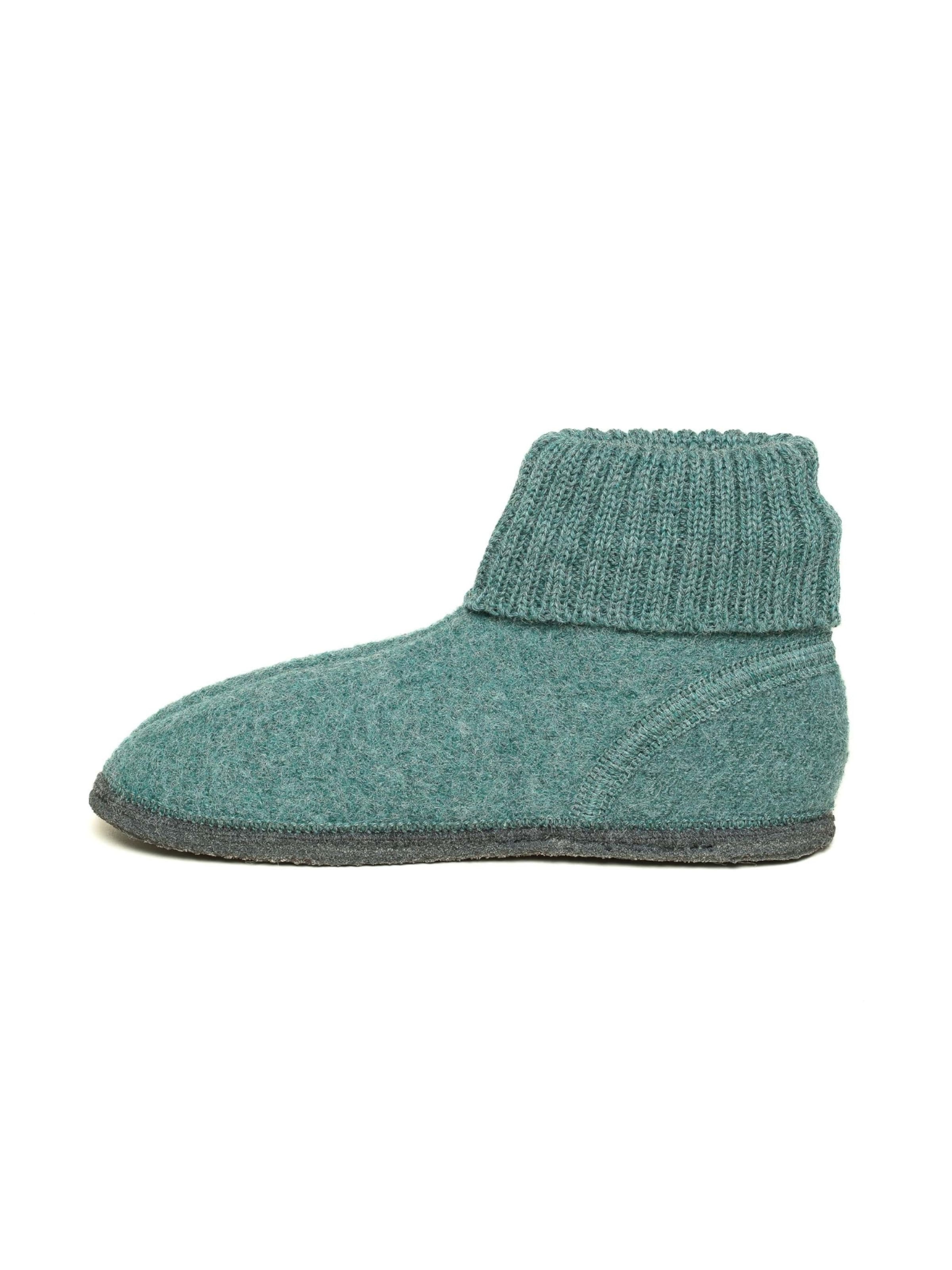 kitz-pichler Slippers 'Hüttenschuh Oetz' in Green
