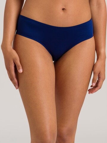 Hanro Panty 'Mae' in Blue: front