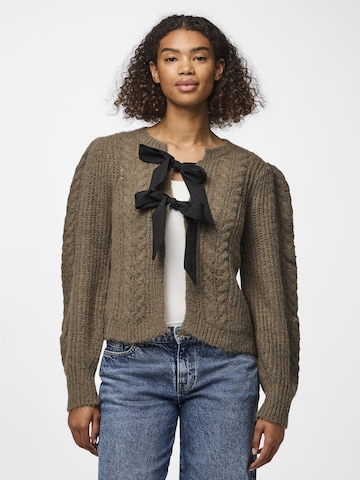 PIECES Cardigan 'PCRow' i brun: forside
