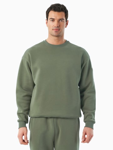 Organication Sweatshirt in Green: front